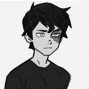 K&ouml;nnte beinhalten: Eine schwarz-wei&szlig;e digitale Illustration einer jungen Person mit kurzem, zerzaustem dunklem Haar. Die Figur hat eine deutliche, schattierte Markierung um das linke Auge und tr&auml;gt ein schlichtes, einfarbiges schwarzes T-Shirt mit Rundhalsausschnitt.