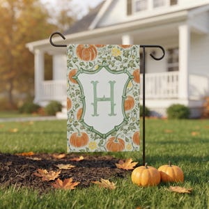 Personalisierte Gartenflagge mit Initialen, Kürbis-Gartendekoration mit individuellem Buchstaben, Herbstliches Aquarell-Verandaschild, Herbstliche Gartenflagge, Monogramm-Herbstgeschenk für Zuhause