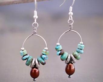 Pendientes colgantes de aro turquesa, pendientes de perlas marrones y plata de ley oxidada, joyería de estilo western.