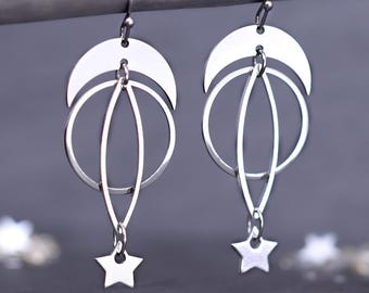 Pendientes de luna y estrella, pendientes colgantes geométricos celestiales de plata, joyería lunar de estilo brujo.