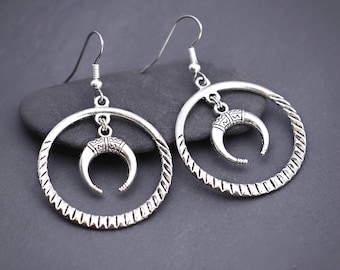Pendientes de aro con forma de media luna, pendientes llamativos de plata, joyería estilo boho western.