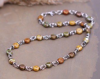 Collar de cuentas de vidrio checo con tonos tierra, collar de acero inoxidable hecho a mano, collar colorido para combinar con otros collares.