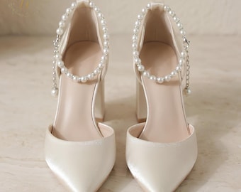 Perle Braut Heels, Satin Hochzeitsschuhe, Niedrige Blockabsatz Pumps, Elfenbein Brautschuhe, Perle Knöchel Riemen Heels, Braut Party Schuhe