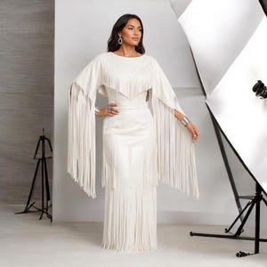 modern navajo wedding dress Navajo Meets Modern Southwestern Wedding  Rock n Roll Bride