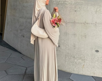 Elegant Pleated Abaya Dress | Modest Maxi Dress | Flowy Long Sleeve Dress | Minimalist Modest Fashion | Loose Fit Abaya