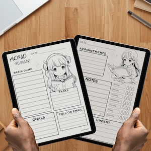 Puede incluir: Dos planificadores de TDAH en blanco y negro son sostenidos por manos. El planificador de la izquierda tiene el texto "ADHD PLANNER" y secciones para "Brain Dump", "Goals", "Tasks" y "Call or Email". El planificador de la derecha tiene secciones para "Appointments", "Notes" y "Urgent".