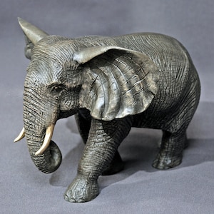 Bronze ELEPHANT &quot;Bull Elephant&quot; Figurine Statue Sculpture Tremendous Detail Art / Limited Edition Signed & Numbered