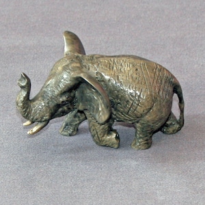 AWESOME DETAILED Bronze ELEPHANT &quot;Elephant Baby&quot; Figurine Statue Sculpture Art / Limited Edition Signed & Numbered