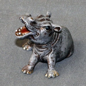 INCREDIBLY DETAILED HIPPOPOTAMUS "Hippo Baby" Figurine Statue Sculpture Art / Limited Edition / Signed & Numbered
