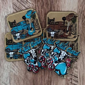 Écussons brodés : joker, camions, dés, boule 8, style western