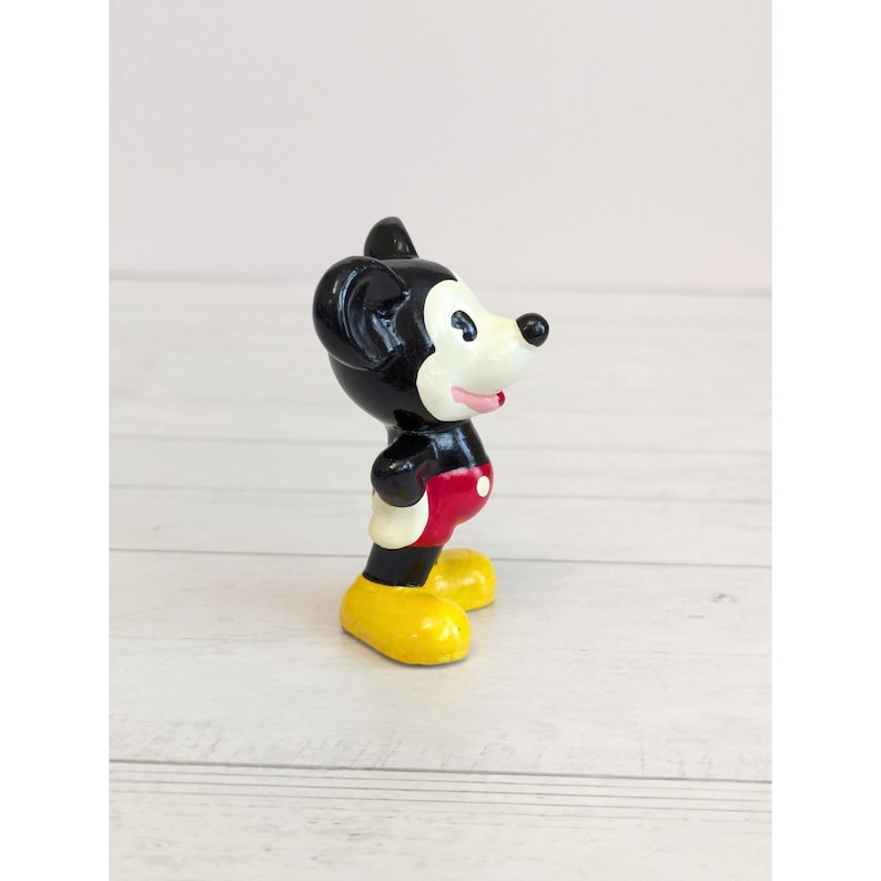 Figura de cerámica esmaltada de Mickey Mouse de Walt Disney Productions, estilo vintage, fabricada en Corea, de 7,6 cm (3 pulgadas) imagen 5
