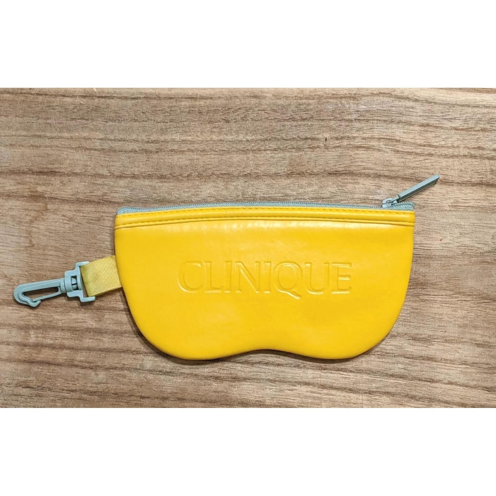 Clinique Sunglasses Case Yellow Zippered Padded w/Clip Eye Glass Holder Gift GWP Yellow Eyeglass Soft Cases for sale | eBay main image 4