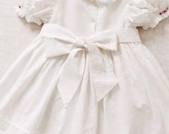 Sukienka Heriloom w kolorze białym, sukienka vintage dla dziecka, prezent urodzinowy