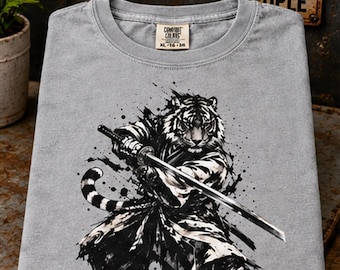 Tiger Samurai Graphic T-shirt, japansk krigarkonst, vintage tatueringsstil (komfortfärger 1717)