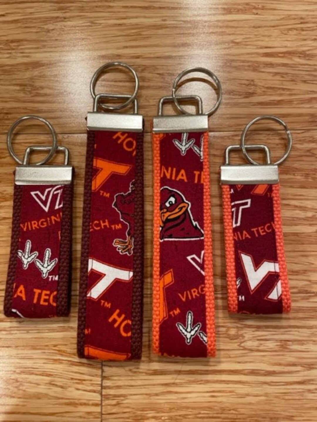 College Keychain University Keychain College Key Fob Etsy 日本