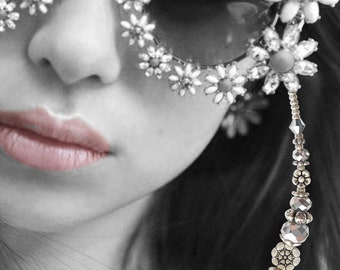 Eyeglass Chain, Silver on silver, luxury beaded glasses chain, eyeglass loop, glasses chain, sunglasses chain, chain for glasses, flowers