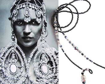 Eyeglass chain, Black on black and silver, beaded glasses chain, glasses chain, sunglasses chain, chain for glasses, eyeglass holder, luxury