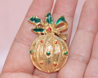 VINTAGE CHRISTMAS ORNAMENT Brooch,vintage ornament brooch gold,christmas brooch,vintage ornament brooch,vintage ornament brooch jewelry