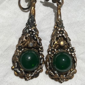 VINTAGE GREEN BRASS Earrings,vintage floral earrings,long vintage earrings,vintage art nouveau earrings,vintage brass green gem earrings
