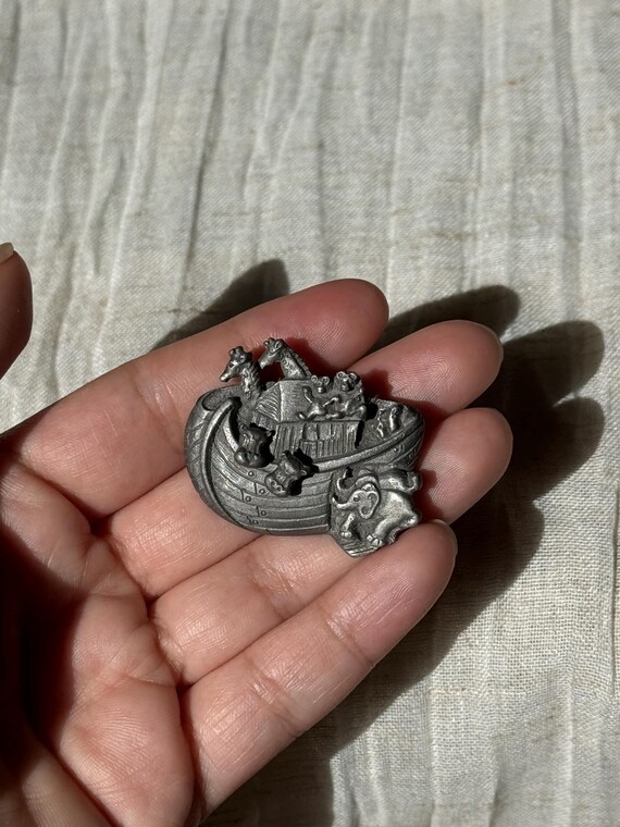 VINTAGE NOAH BROOCH,vintage noahs ark hippo earrings,vintage noah ark jewelry,vintage hippo earrings,noah ark jewelry set,noah ark pin