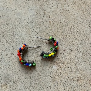 VGT MEXICAN HALF Hoop Earrings,vintage colorful hoops,vintage colorful half hoop earrings,beaded half hoop earrings,vintage mexican hoops,