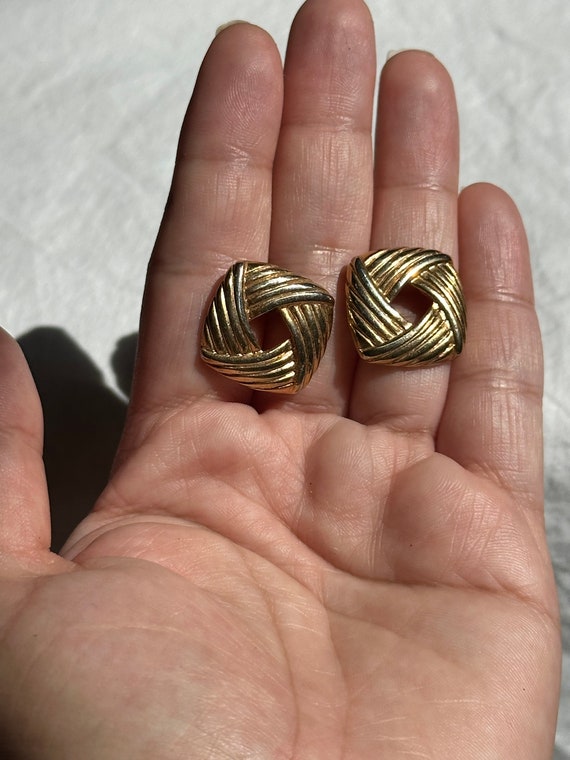 VGT RIBBED SQUARE Earrings,gold square earrings,v… - image 5