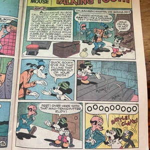 VGT WALT DISNEY Comic Book,cartoon walt disney book,vintage Goofy comic book,vintage Mickey mouse comic book,vintage chip dale comic book