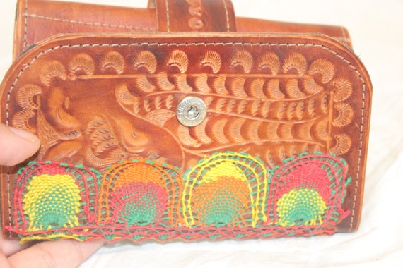 VINTAGE TOOLED LEATHER Wallet,vintage tooled leather coin wallet,vintage tooled leather change wallet,tooled leather wallet,tooled wallet View 4