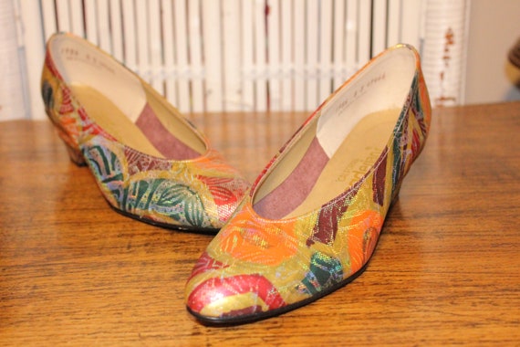 Size 8,RETRO COLORFUL PUMPS,rocker heels,pumps 8,c