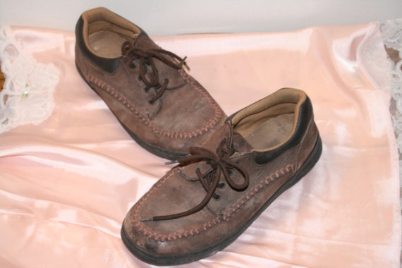 Size 9,MINIMALIST LEATHER BOOTS,minimalist leather