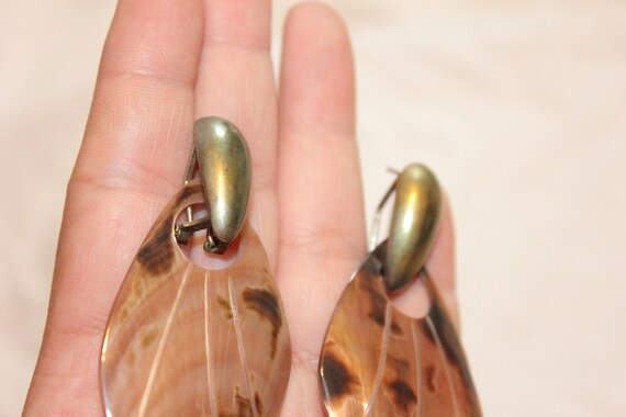 VINTAGE SEASHELL EARRINGS Large,cool seashell ear… - image 7