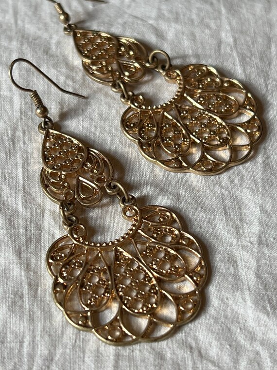 VGT OPENWORK DANGLE Earrings,vintage gold dangle e