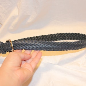 VGT NAVY BLUE Braided Leather Belt,blue leather belt,braided leather belt womens,vintage navy blue leather belt,vintage woven leather belt image 4
