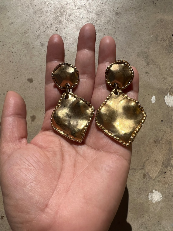 VGT OVERSIZED DANGLE Earrings,vintage gold dangle 