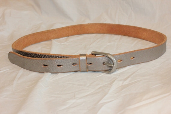 VGT WOMEN LEATHER Belt,vintage small womens leath… - image 1