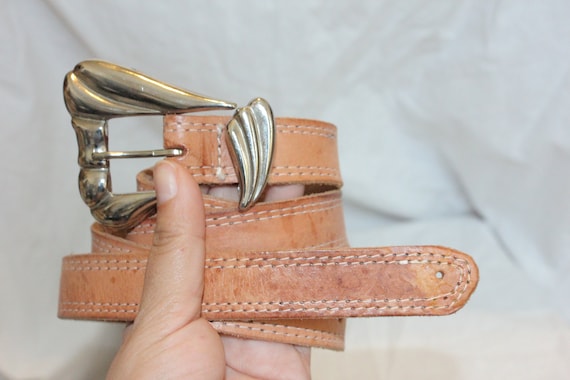 VINTAGE BUCKLE LEATHER Belt,vintage Leather Belt,vintage  display picture 2