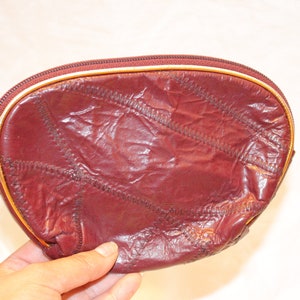 VGT LEATHER COSMETIC Purse,red leather cosmetic purse,vintage leather make up purse,leather travel pouch,vintage leather clutch purse purse
