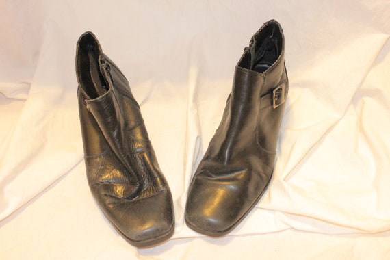 VGT BLACK LEATHER Ankle Booties,vintage Covington… - image 2