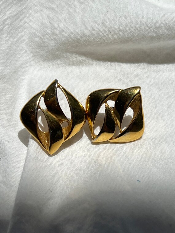 Gold vintage earrings Gem