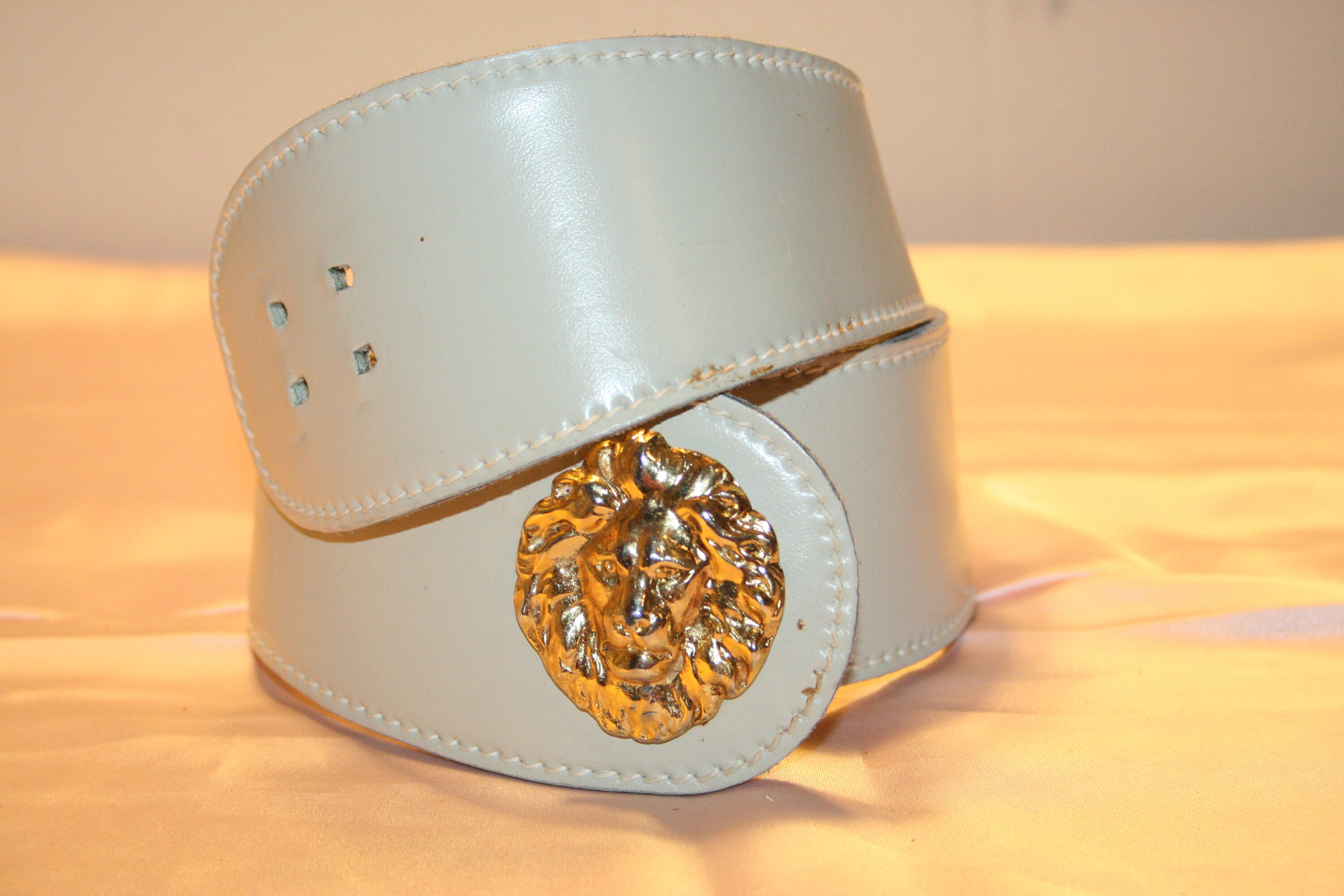 ANNE KLEIN VINTAGE Belt,vintage White Gold Leather Belt  display picture 1