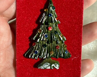 VINTAGE CHRISTMAS TREE Brooch,vintage christmas tree pin,vintage christmas tree pins brooches,vintage rhinestone christmas tree brooch
