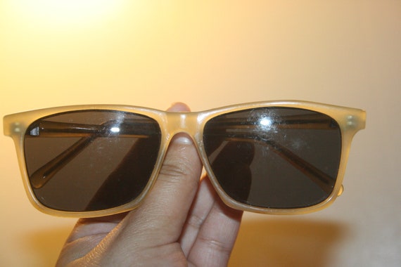 RETRO VINTAGE SUNGLASSES Yellow,sunglasses vintag… - image 1