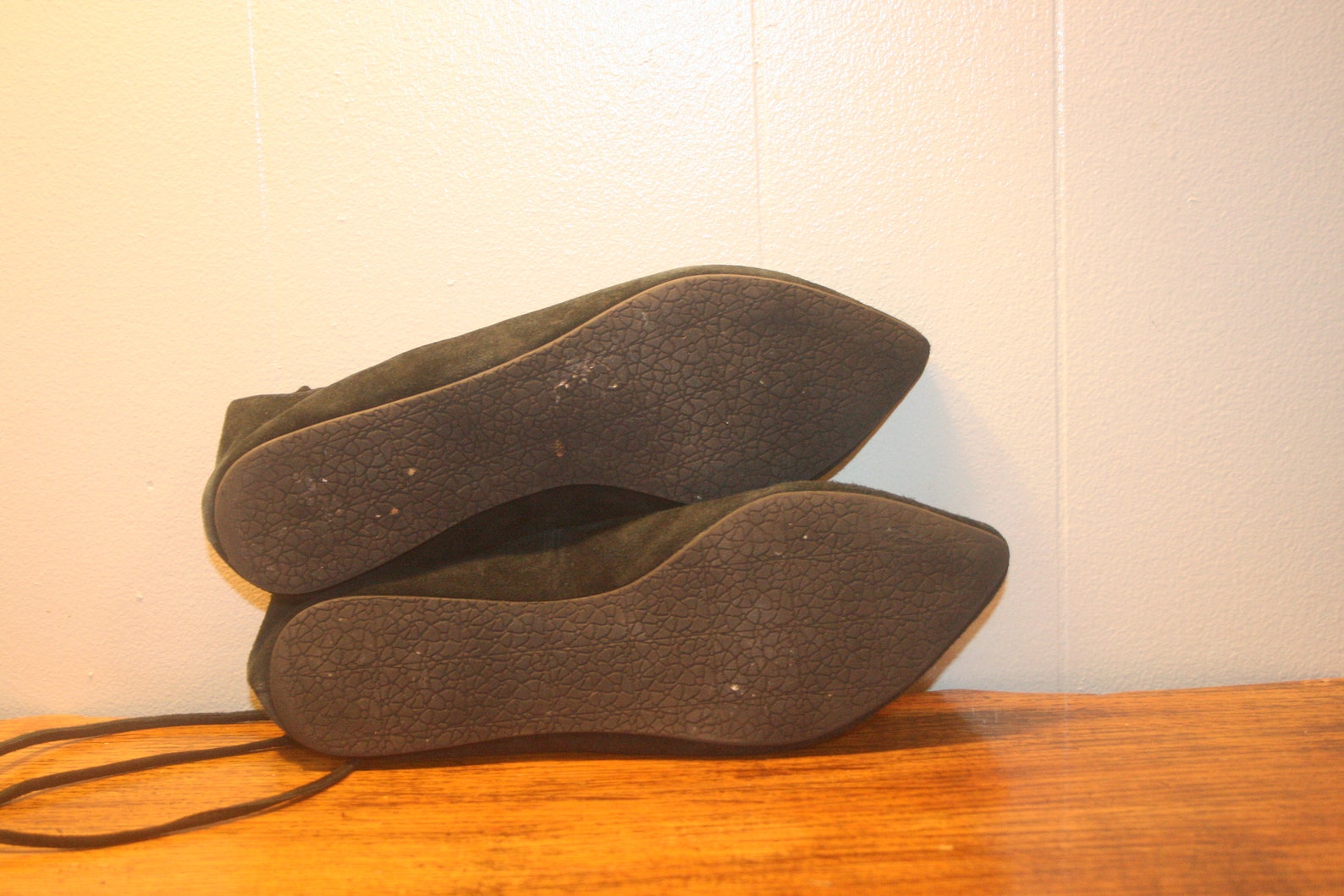 size 7,goth leather flats,wrap around flats,flats for women,leather flats 7,flats 7,ballet flats,ballet flats for women,ballet f