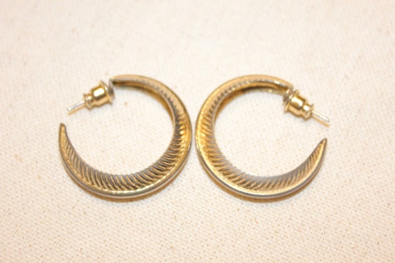VGT HALF HOOP Earrings,vintage gold half hoop ear… - image 1
