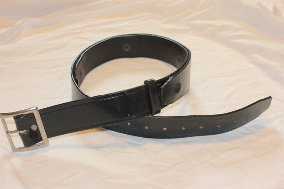 Designer Avignon Women's Black Leather Wide Tapered Belt With Silver Faux  Trim & Buckle, Size M - Yahoo Shopping