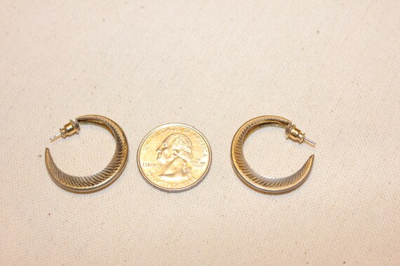 VGT HALF HOOP Earrings,vintage gold half hoop ear… - image 7