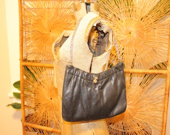 VINTAGE LEATHER PURSE,vintage leather shoulder bag,vintage black leather shoulder purse,black leather shoulder bag,leather shoulder bag