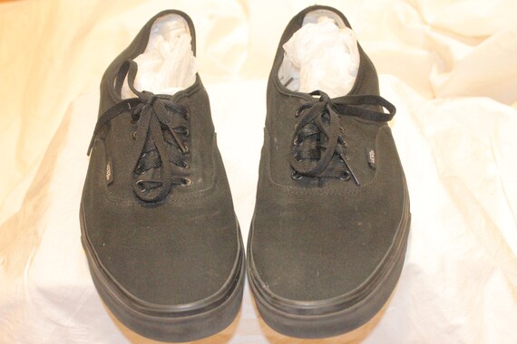 Size 14,MEN VANS SNEAKERS,vans shoes,van shoes me… - image 3