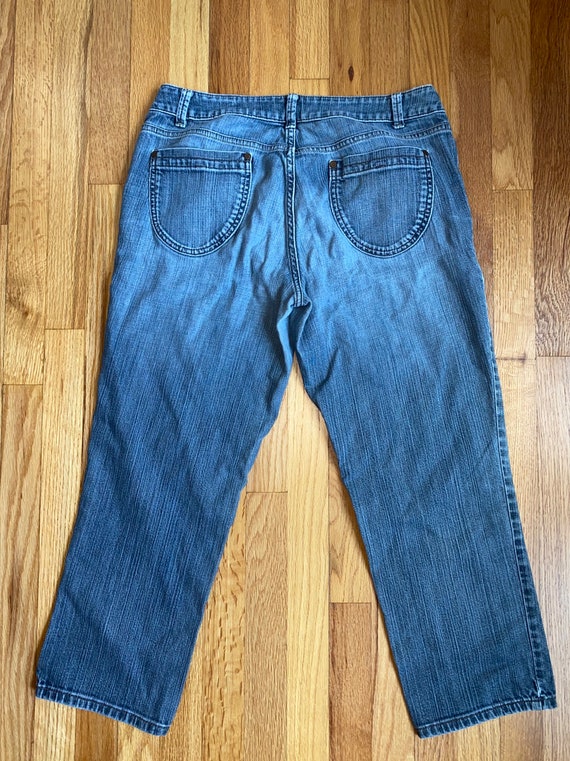12,DKNY CROPPED JEANS,women capri,dkny 
