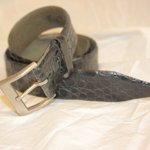 VINTAGE ALLIGATOR BELT,vintage black alligator belt,vintage alligator skin belt,vintage authentic alligator skin belt,black alligator belt